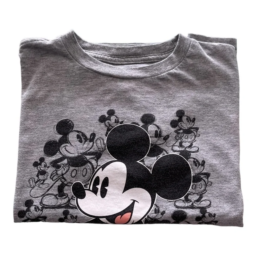 Disney casual basic